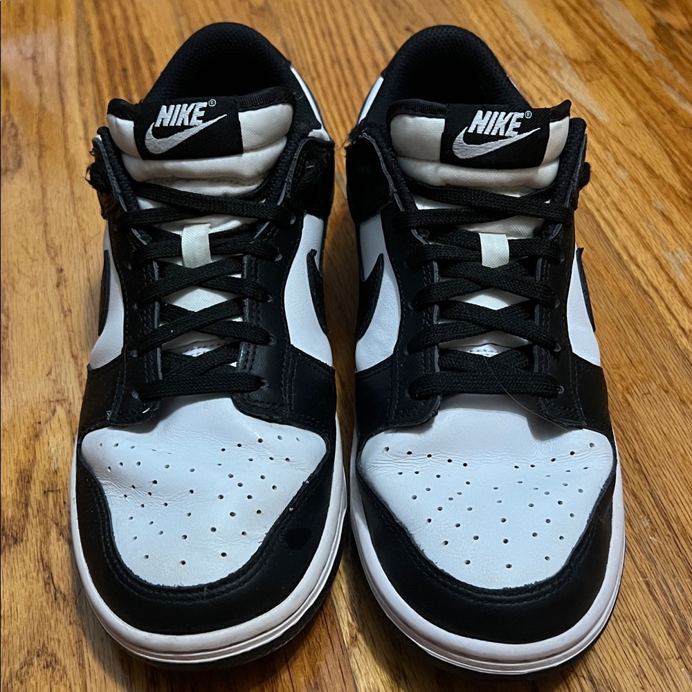 Nike panda dunks Women's 8.5